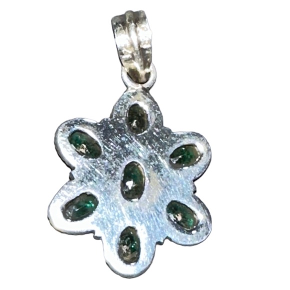 Sterling Silver Emerald Flower Pendant 7 gemstones rope accent 1.78” x 1” - Picture 5 of 7